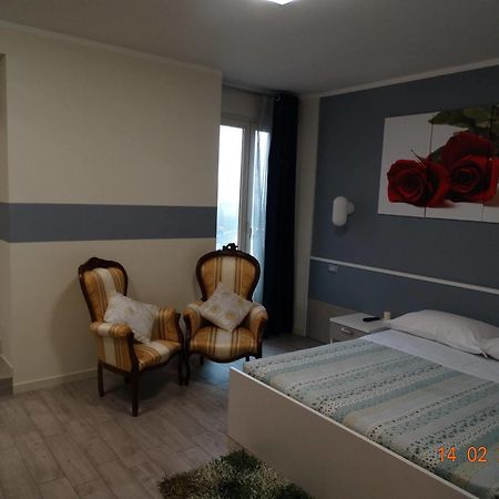 Hotel Moderno Grumello del Monte Luaran gambar