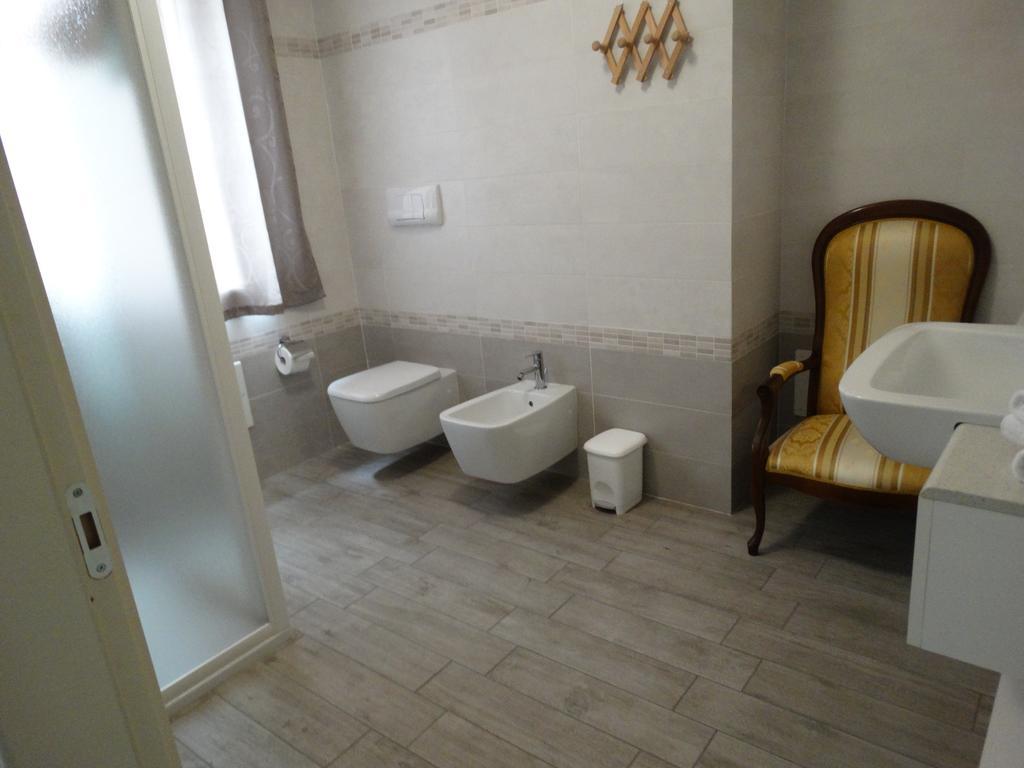 Hotel Moderno Grumello del Monte Luaran gambar